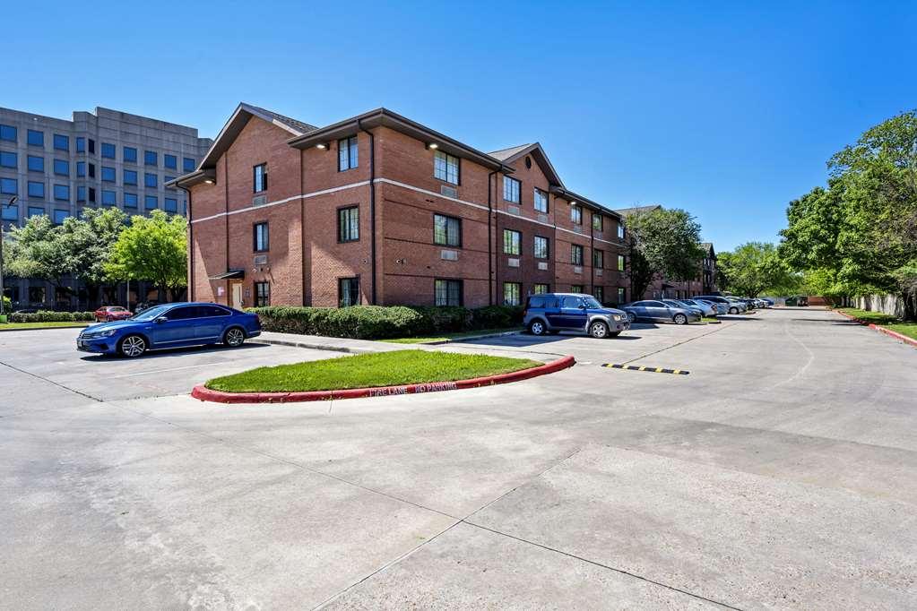 Suburban Studios Houston North I-45 Exterior photo